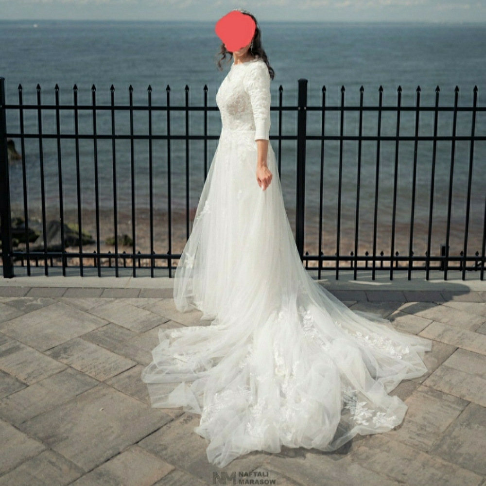 Elegant White Lace Wedding Dress With Veil *Body Suit NOT Included*